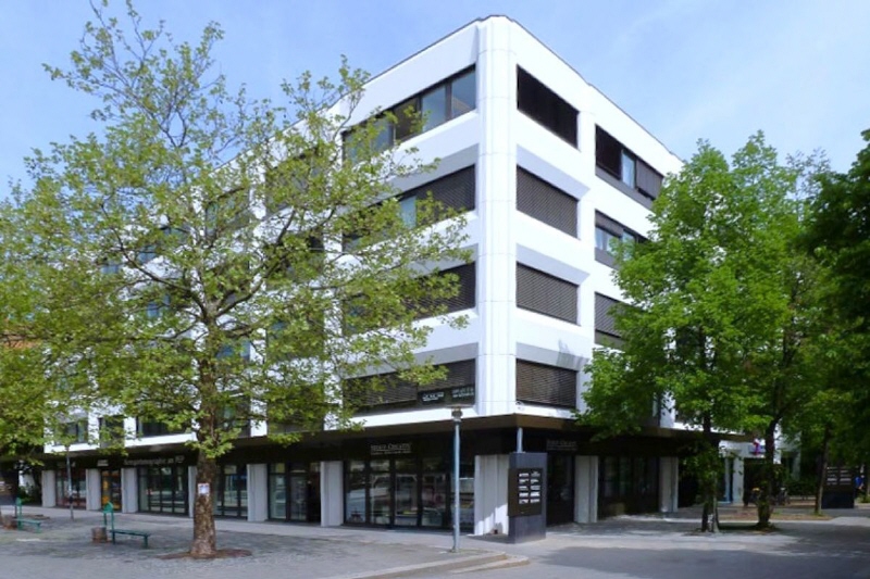 Offen geschnittenes Büro mit schöner Aussicht