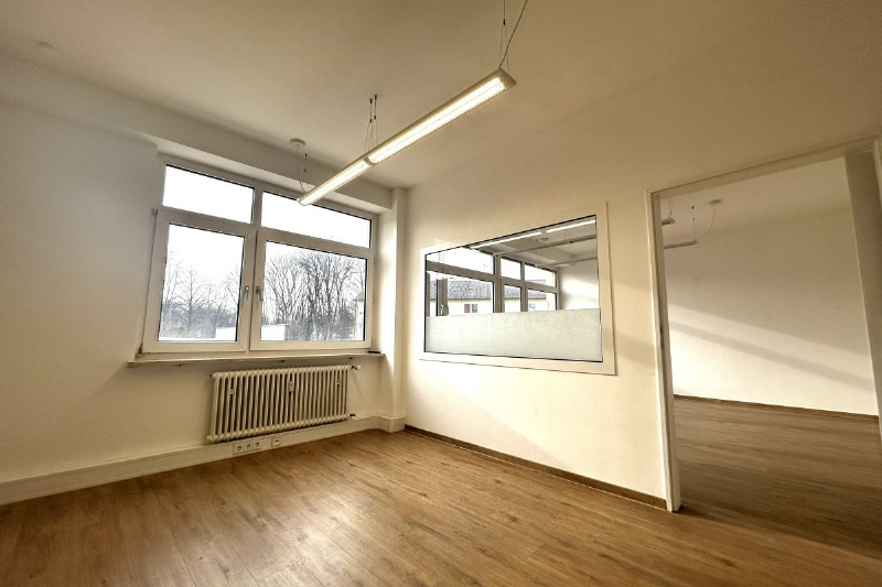 Markantes Büro- und Geschäftshaus mit ansprechenden Büroflächen