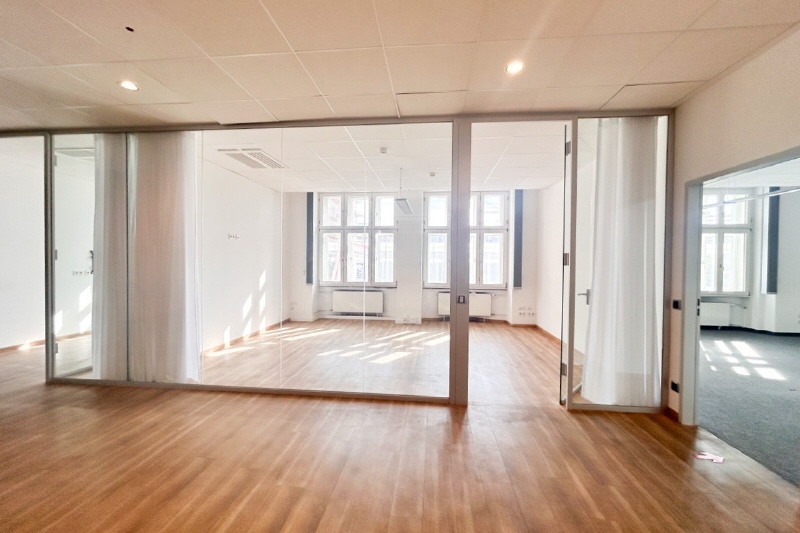 New Work trifft Altbaucharme … Zentral an der Stammstrecke