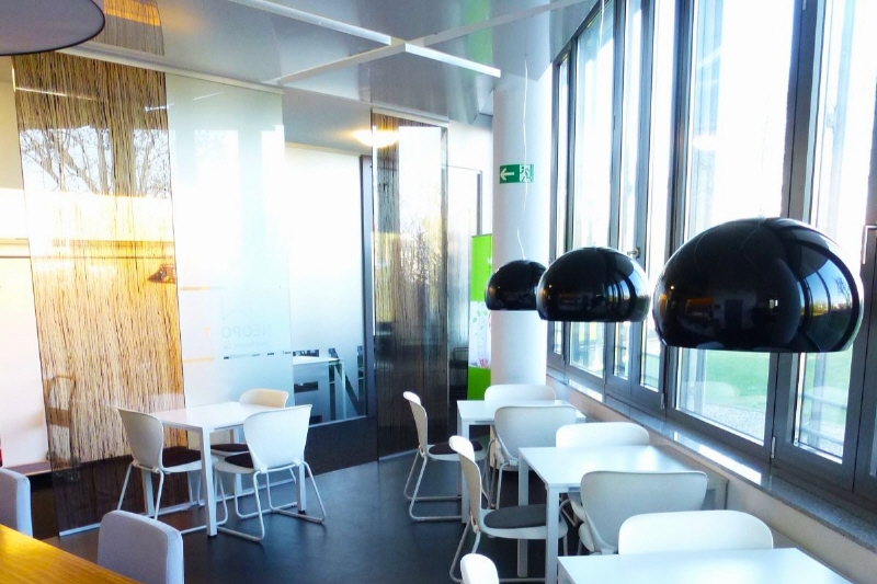 Stylisches Büro in markantem Bürohaus